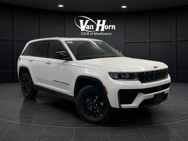 New 2026 Jeep Grand Cherokee Laredo image 1