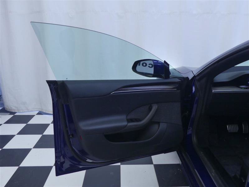 Used 2022 Tesla Model S AWD/4WD image 23