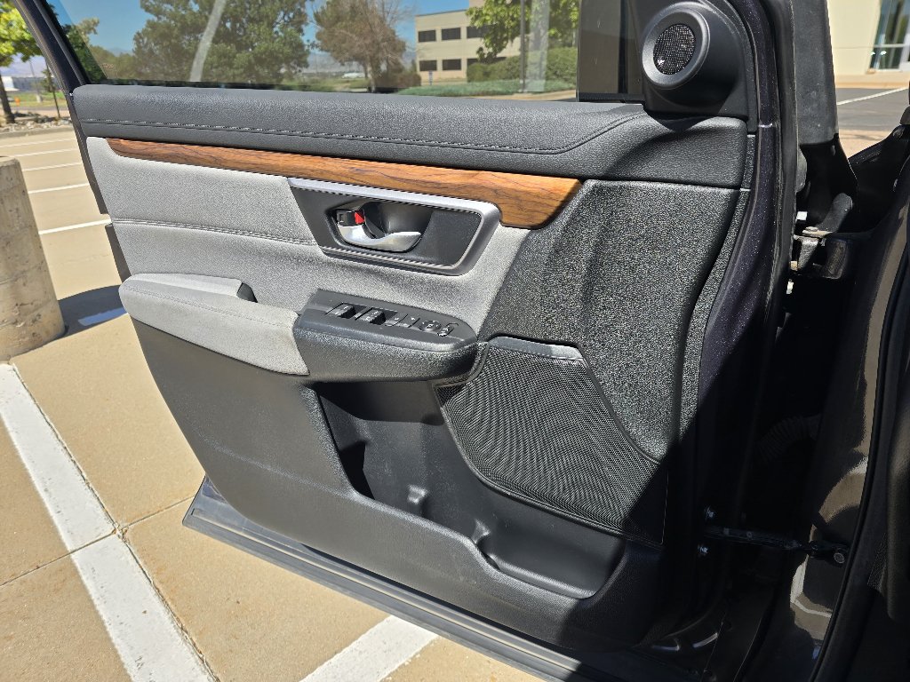 Used 2017 Honda CR-V EX image 16