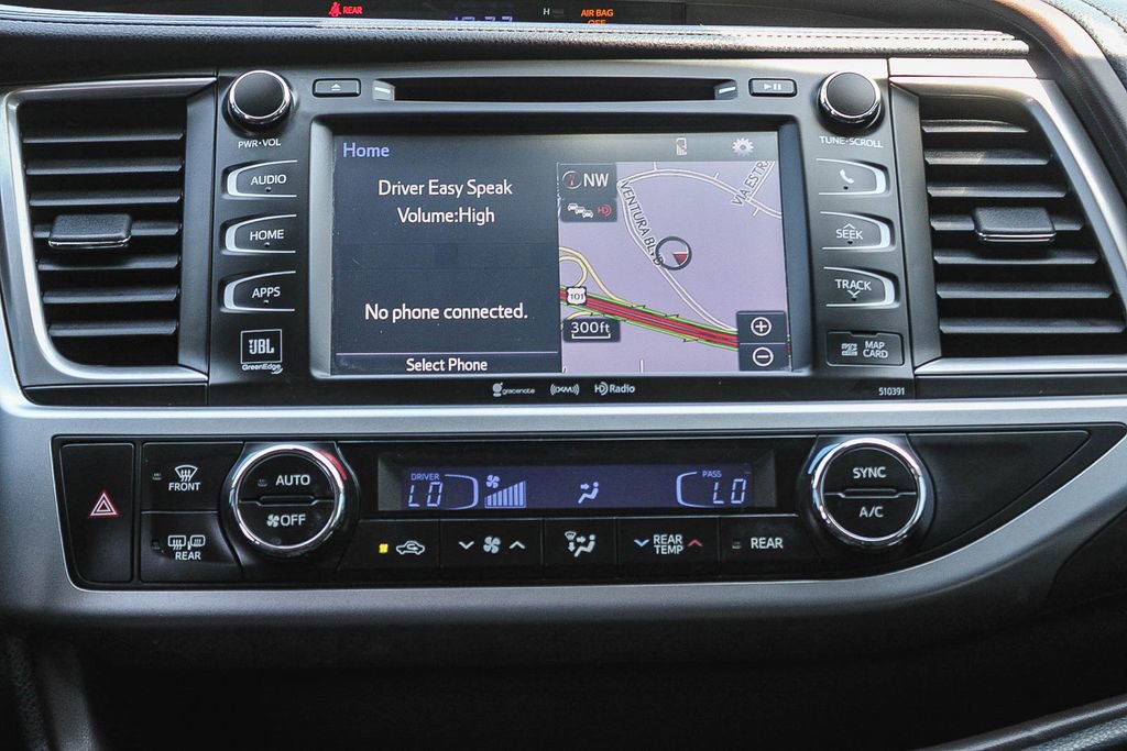 Used 2019 Toyota Highlander Limited FWD image 14