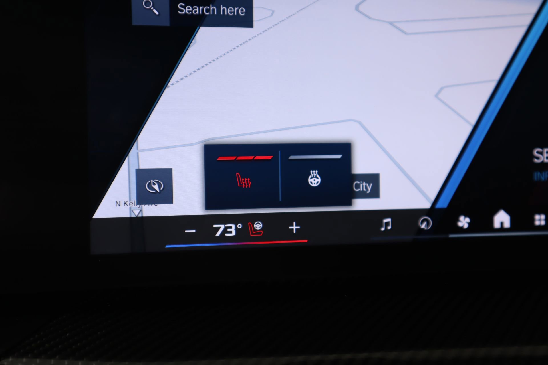 Used 2025 BMW M2 w/ Lighting Package image 8