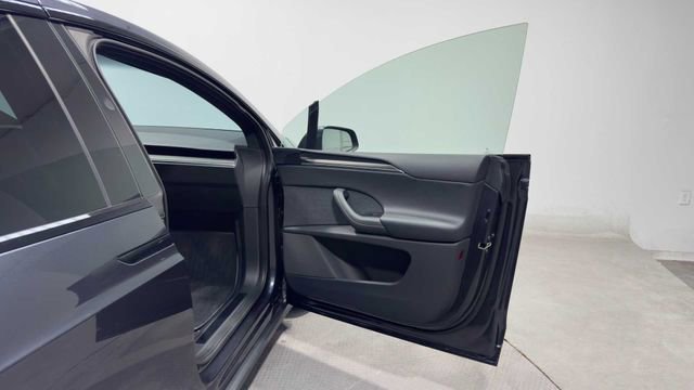 Used 2024 Tesla Model X AWD/4WD image 12