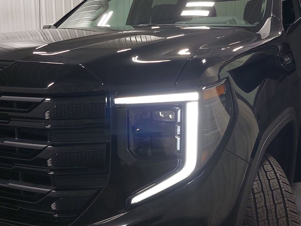 New 2026 GMC Sierra 1500 Elevation image 31