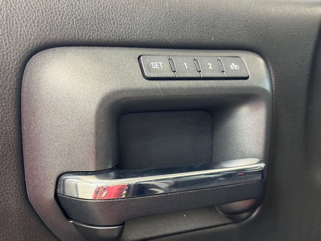 Used 2017 Chevrolet Silverado 3500 LTZ w/ Duramax Plus Package image 10