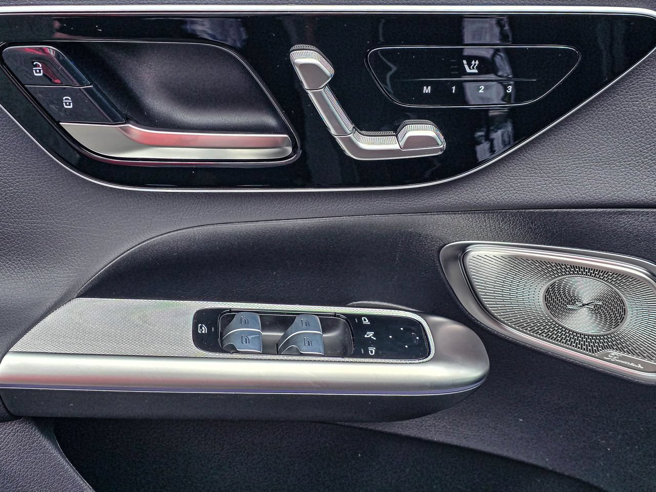 New 2026 Mercedes-Benz GLC 300 4MATIC image 12