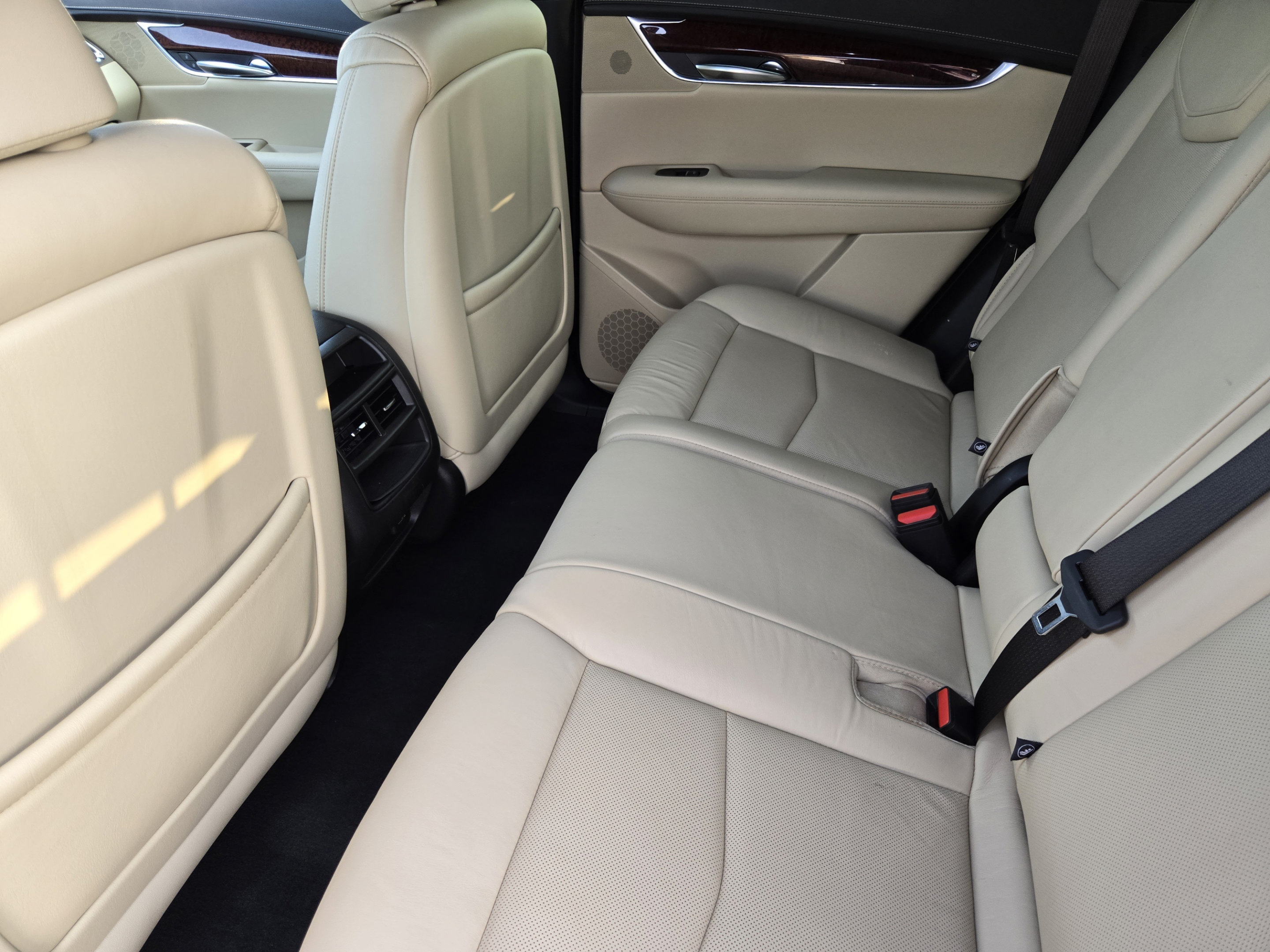 Used 2019 Cadillac XT5 Luxury FWD image 27