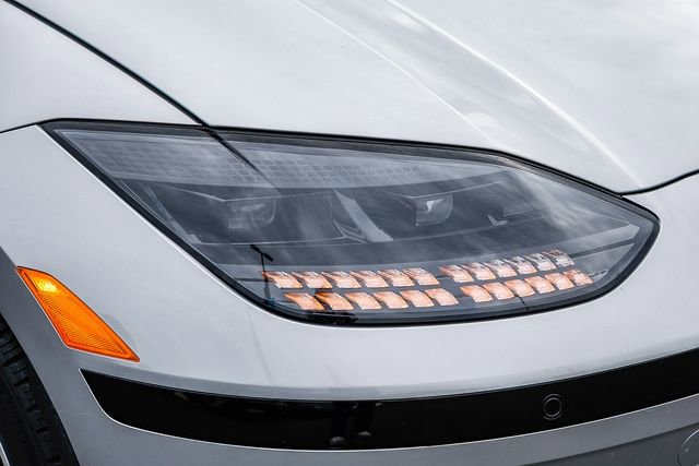 Certified 2025 Hyundai Ioniq 6 SEL image 8