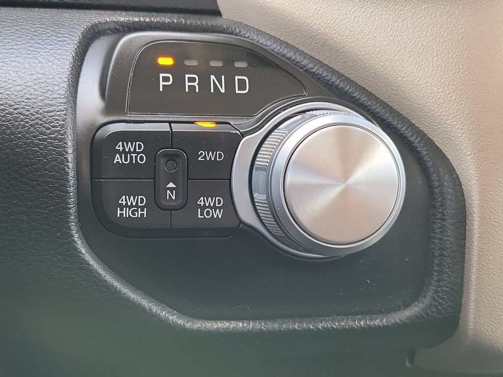 Used 2022 RAM 1500 Laramie AWD/4WD image 25