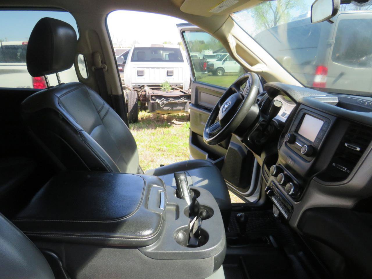 Used 2019 RAM 3500 Tradesman w/ Chrome Appearance Group AWD/4WD image 30