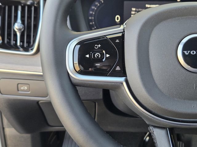 Used 2026 Volvo XC90 B6 Plus w/ Protection Package Premier AWD/4WD image 23