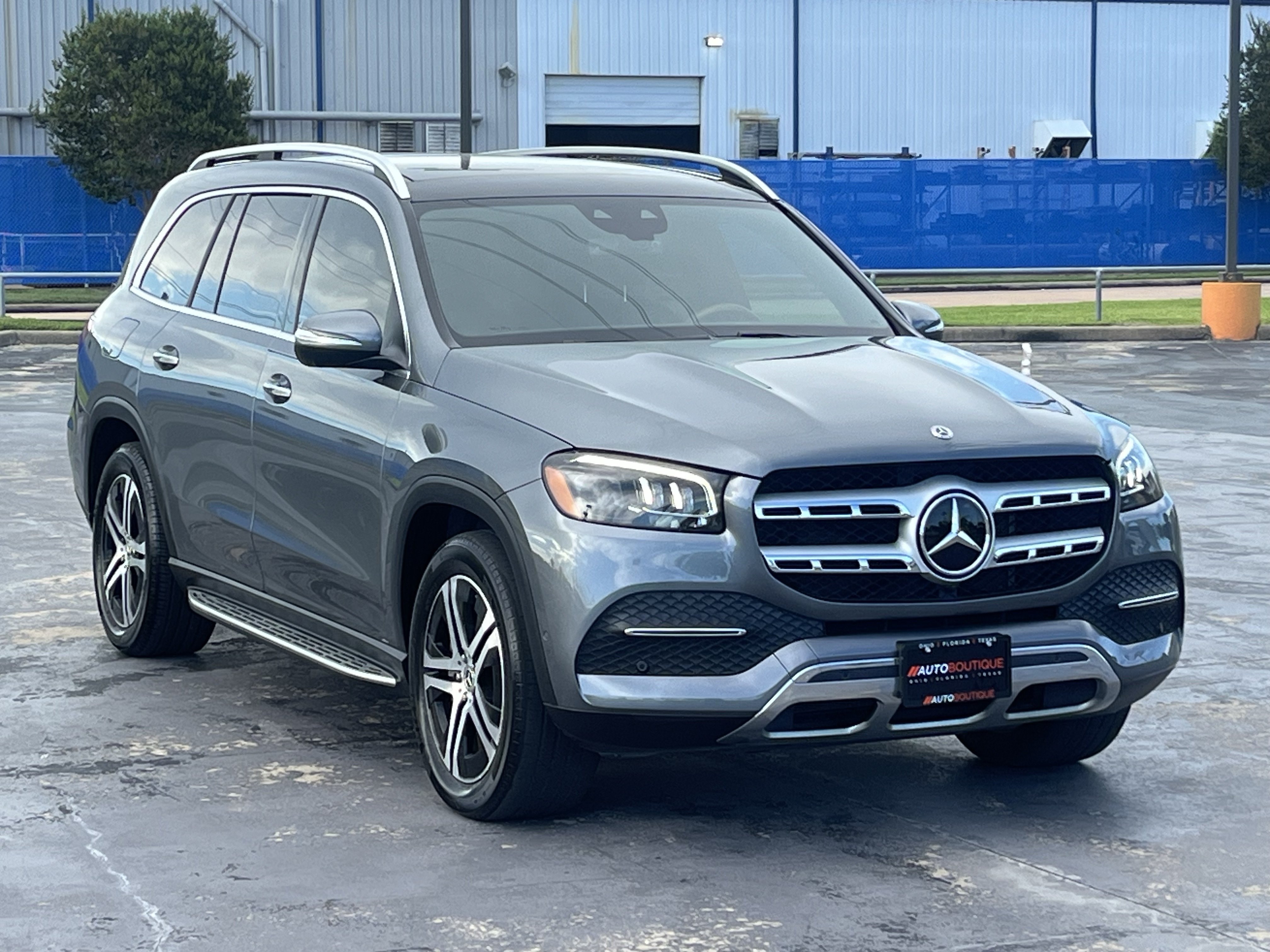 Used 2021 Mercedes-Benz GLS 450 4MATIC image 3