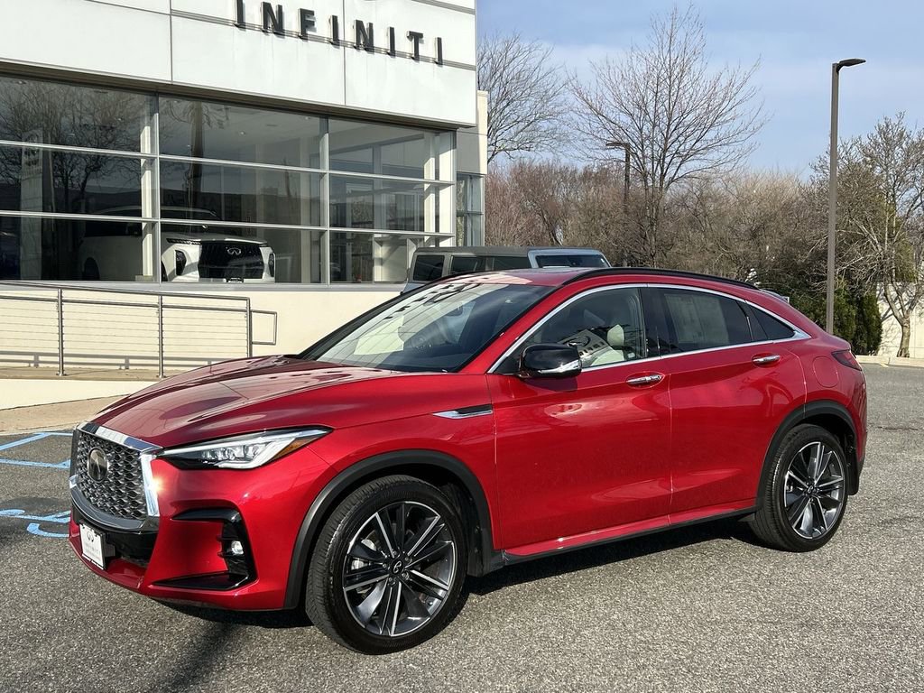 Certified 2023 INFINITI QX55 Essential image 1