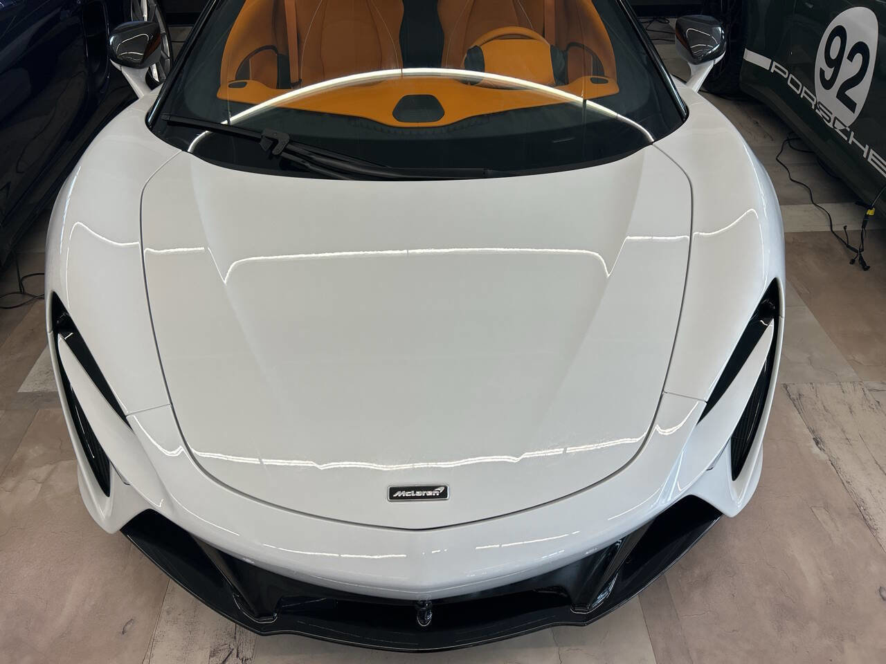 Used 2025 McLaren Artura Spider image 15