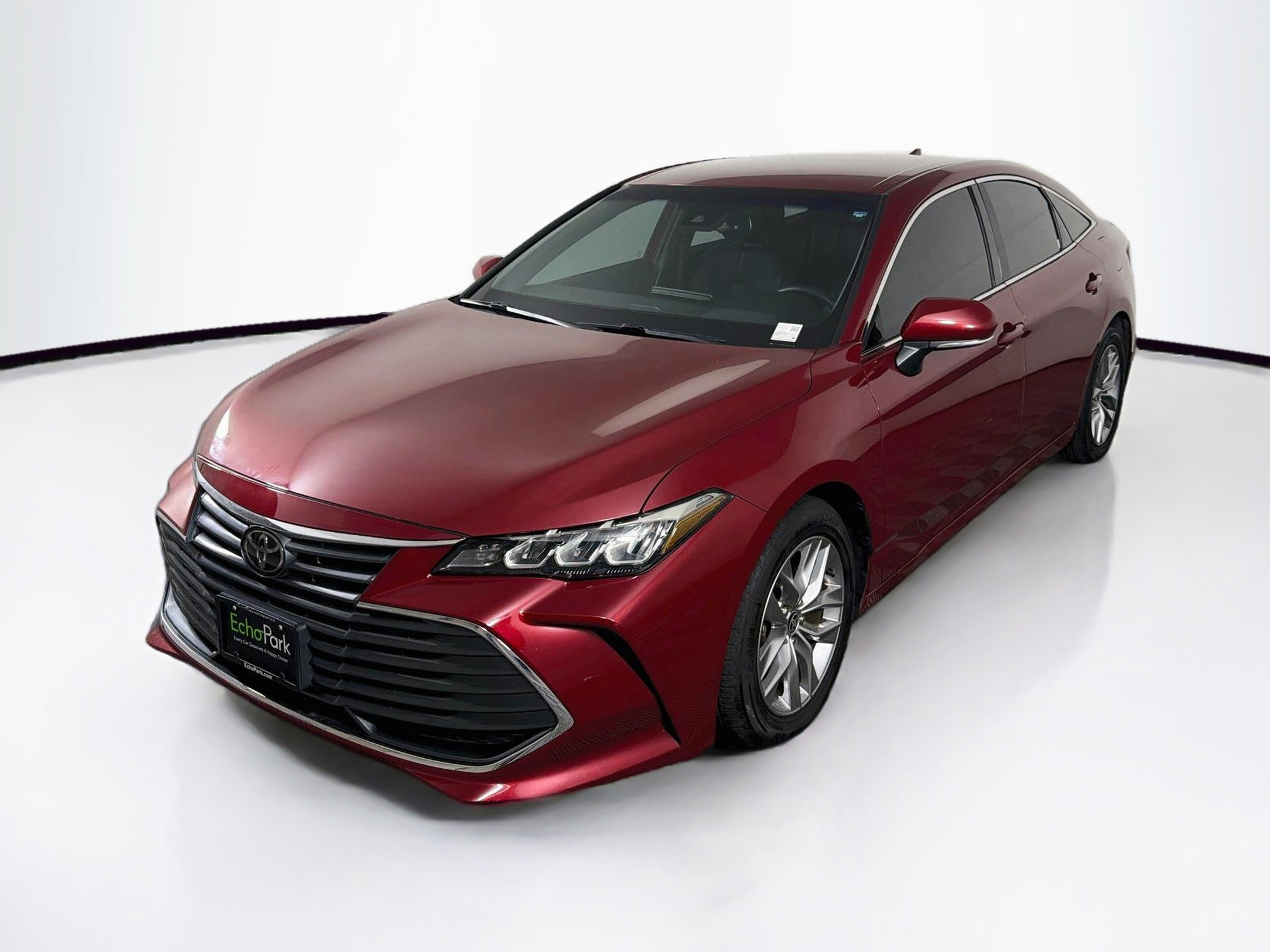 Used 2022 Toyota Avalon XLE FWD image 3