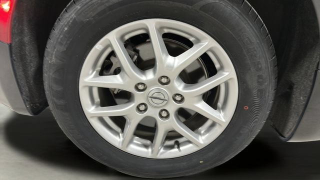 Used 2024 Chrysler Pacifica Touring-L FWD image 32