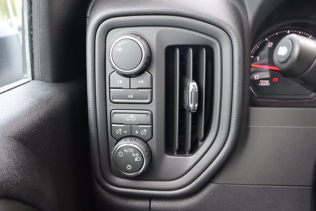 New 2026 Chevrolet Silverado 3500 W/T AWD/4WD image 10