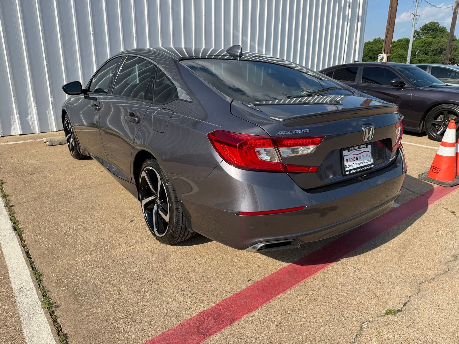 Used 2020 Honda Accord Sport image 4