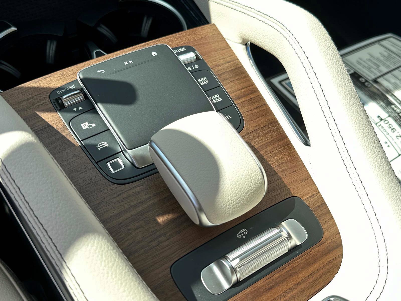 New 2026 Mercedes-Benz GLS 450 4MATIC image 23