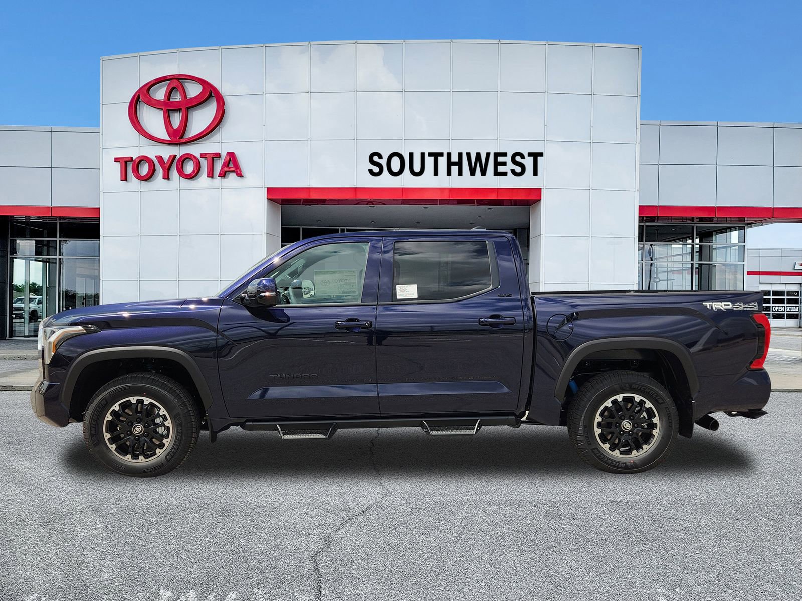 New 2026 Toyota Tundra SR5 w/ TRD Off-Road Premium Package AWD/4WD image 3
