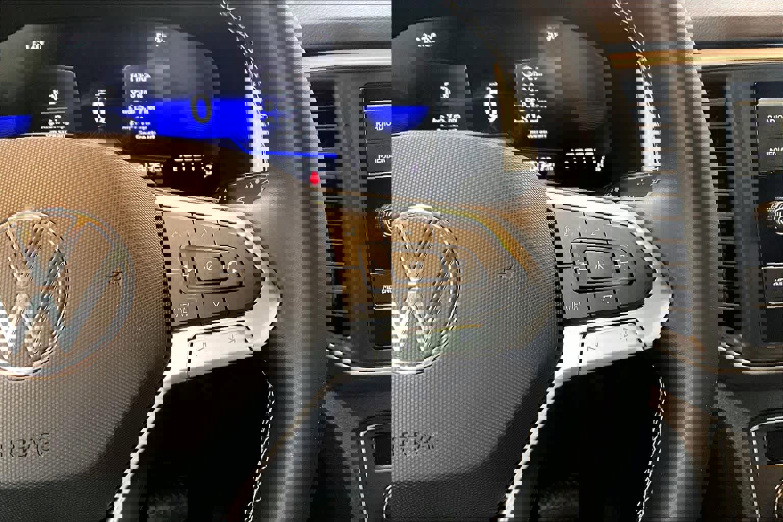 Used 2023 Volkswagen Atlas Cross Sport SE image 24