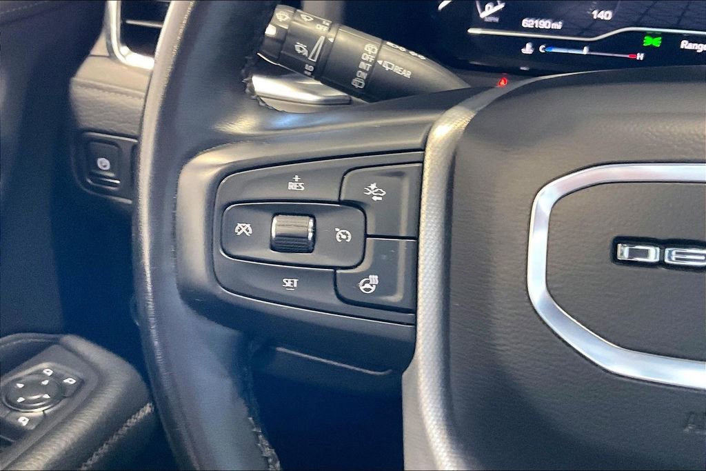 Used 2024 GMC Yukon XL Denali image 8