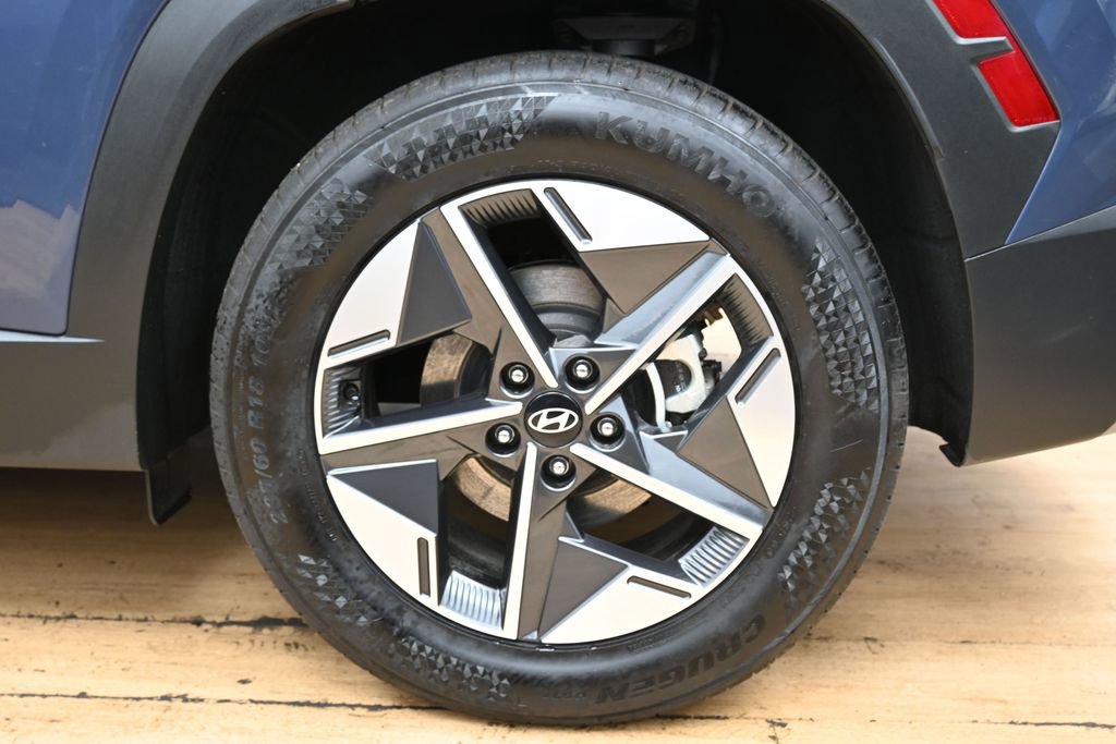 Used 2025 Hyundai Tucson SEL FWD image 12