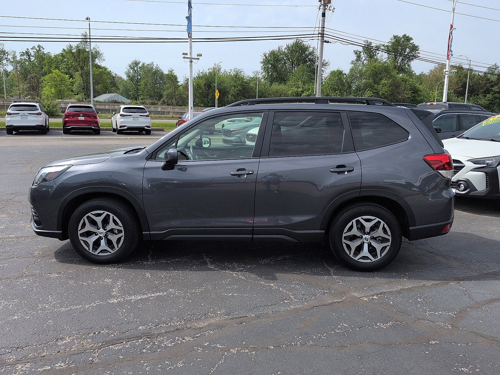 Used 2024 Subaru Forester Premium AWD/4WD image 4