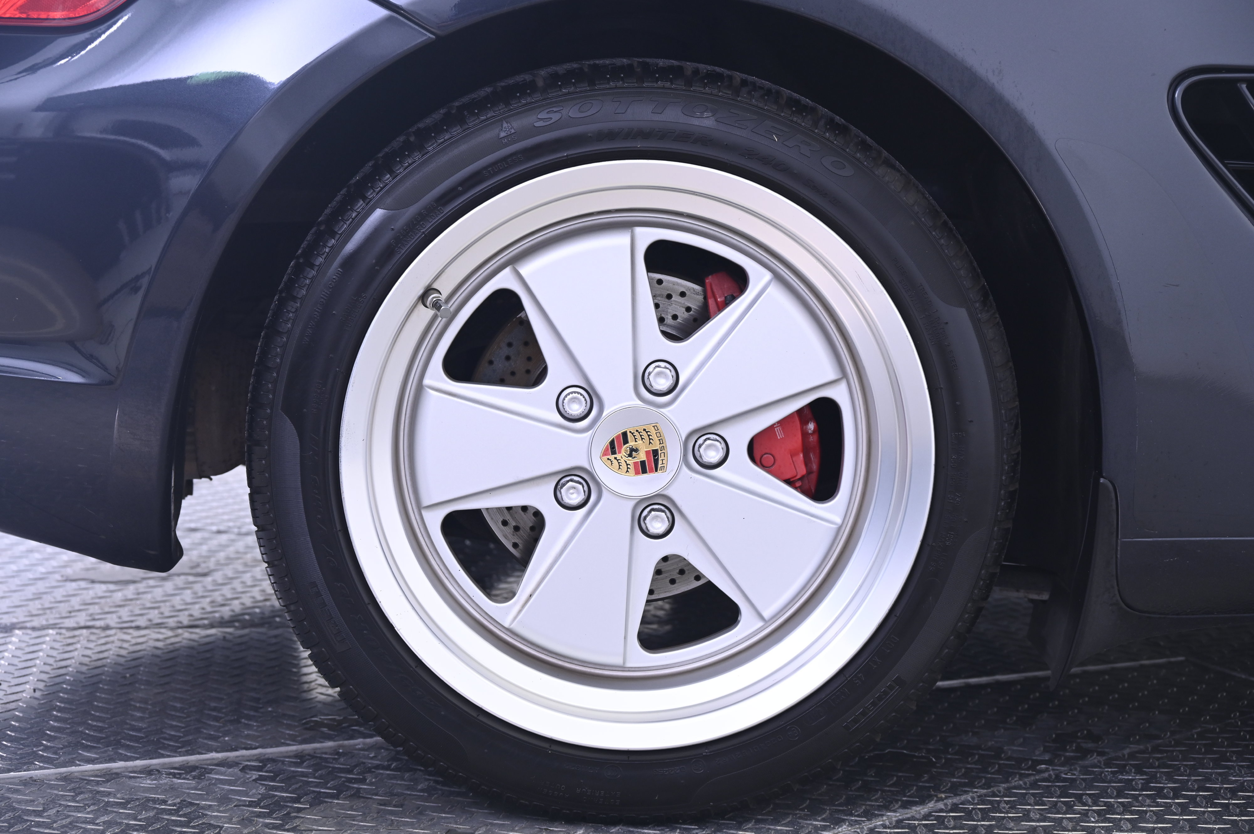 Used 2007 Porsche Cayman S RWD image 13