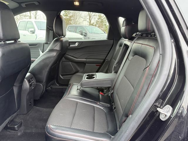 Certified 2024 Ford Escape ST-Line w/ Tech Pack #1 image 9