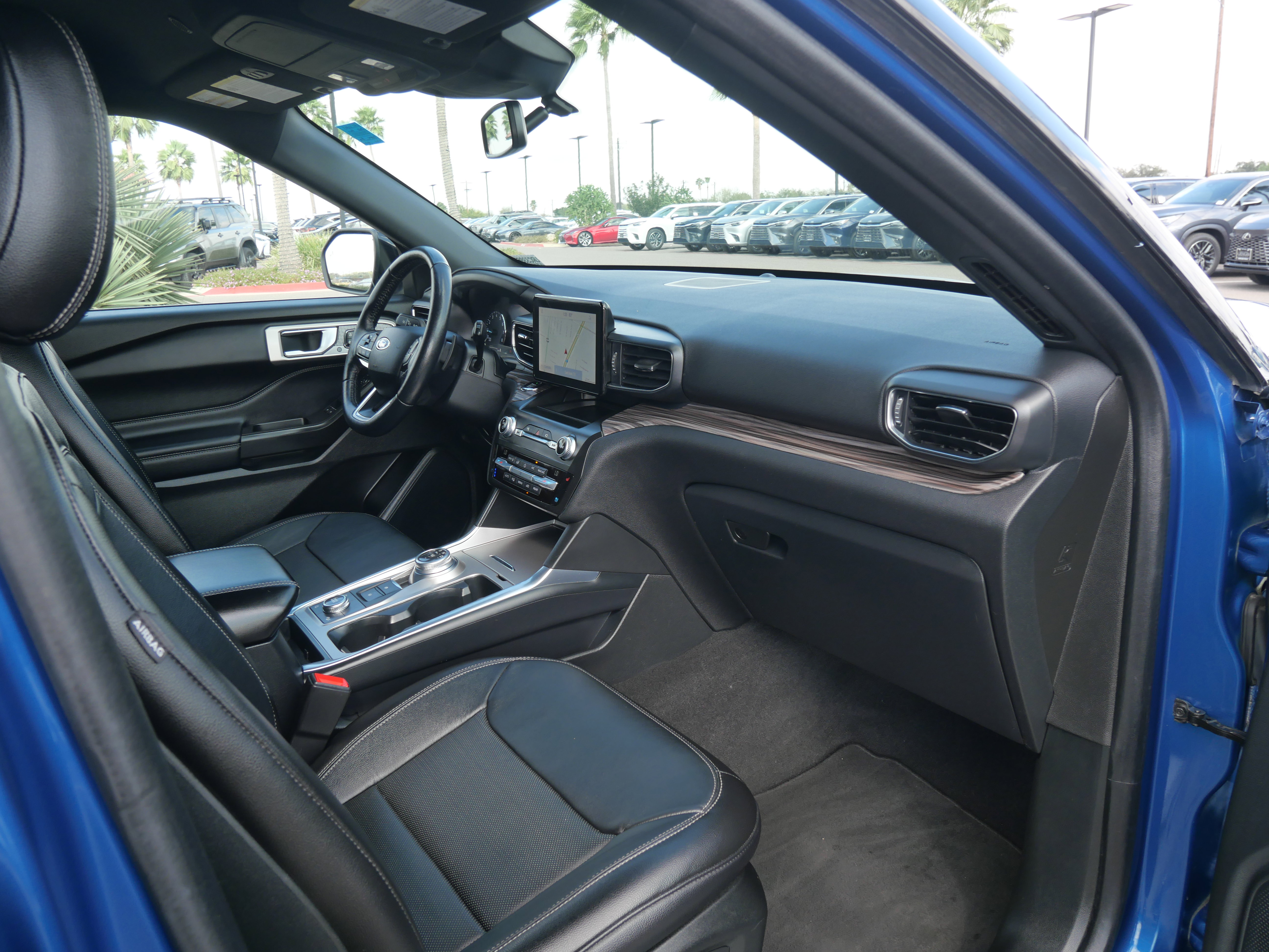 Used 2020 Ford Explorer Limited image 17