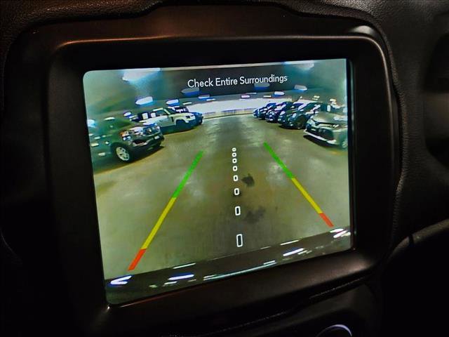 Used 2020 Jeep Renegade Trailhawk w/ Premium Leather Group AWD/4WD image 13