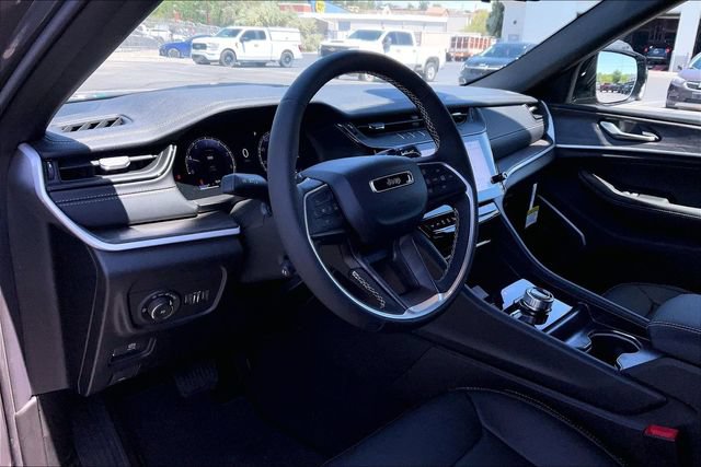 New 2026 Jeep Grand Cherokee L Limited AWD/4WD image 6