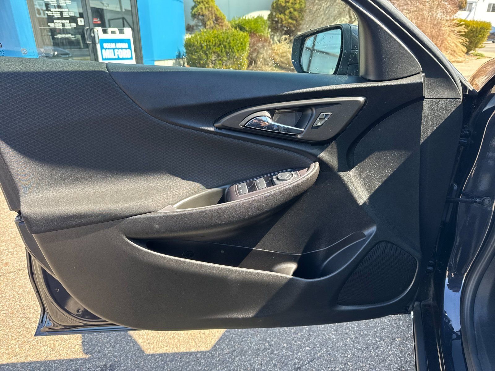Used 2023 Chevrolet Malibu RS w/ LPO, Floor Liner Package FWD image 12