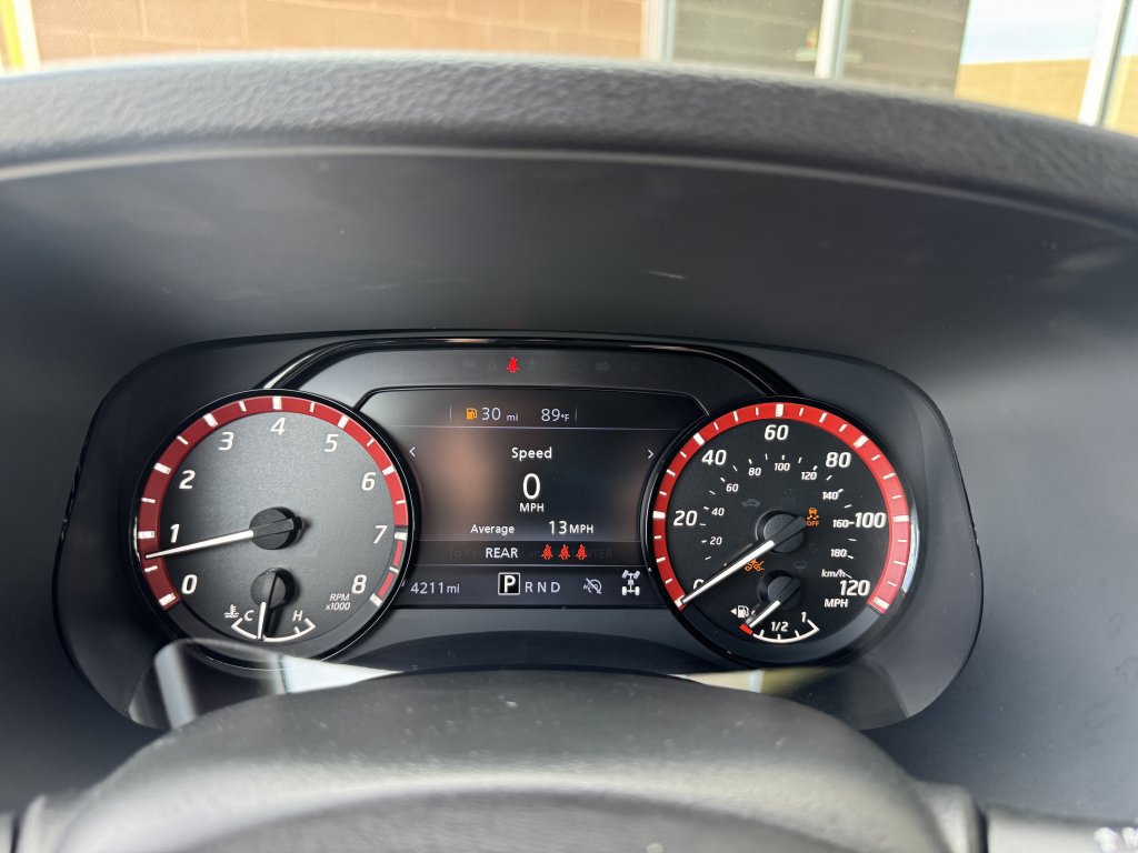 Used 2024 Nissan Frontier PRO-4X w/ Off-Road Protection Package image 17