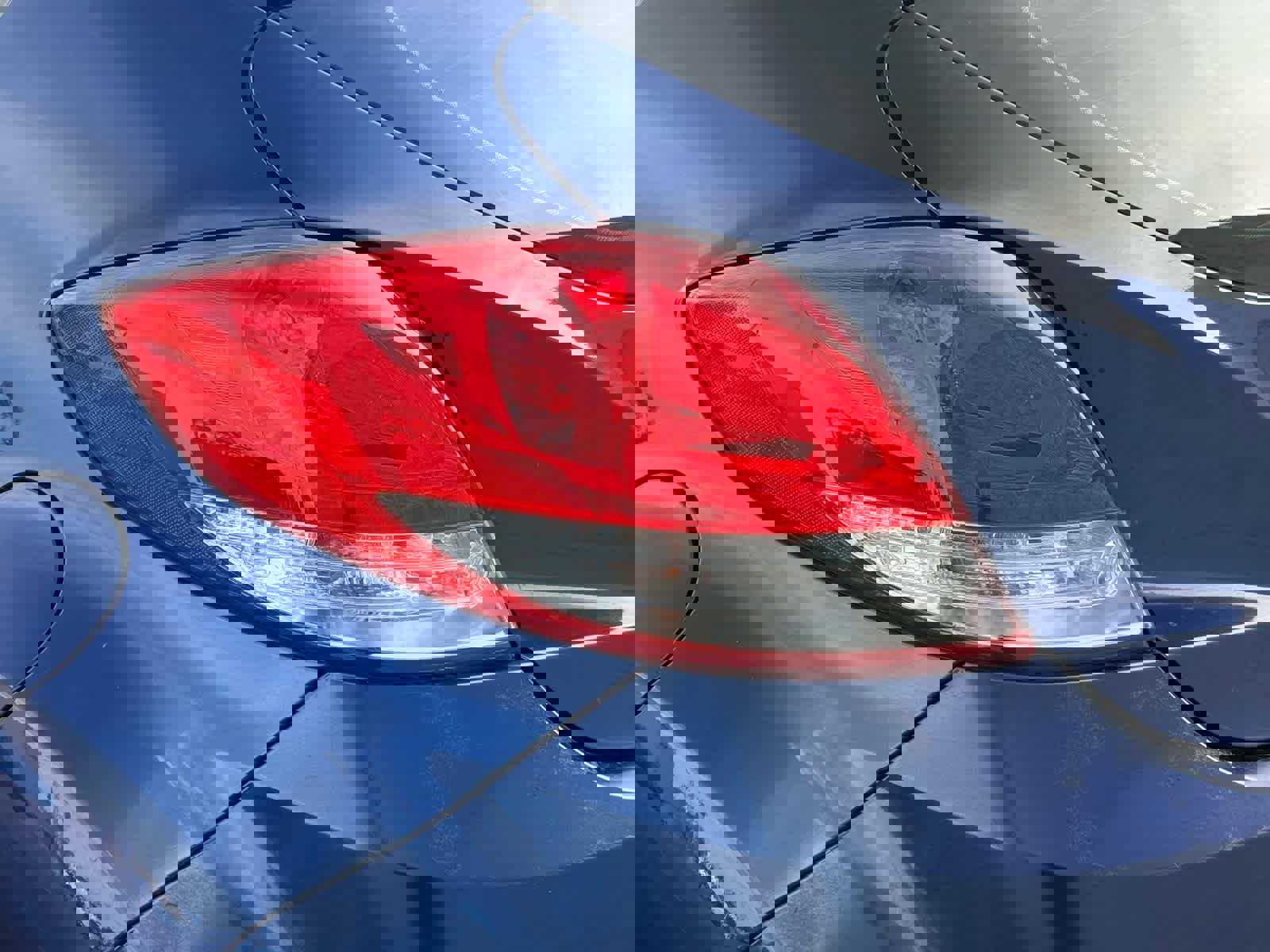 Used 2017 Hyundai Veloster Value Edition image 15