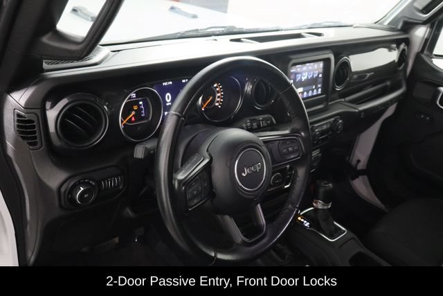 Used 2022 Jeep Wrangler Unlimited Sport AWD/4WD image 18