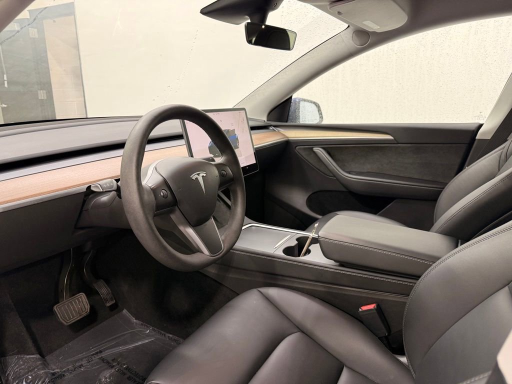 Used 2023 Tesla Model Y Long Range image 11