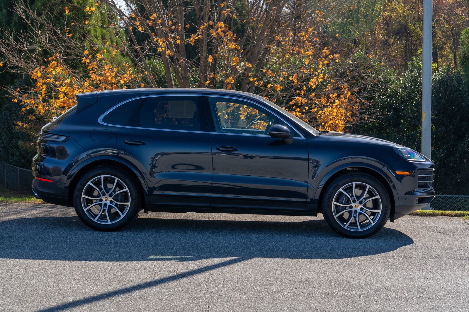 Used 2025 Porsche Cayenne image 8