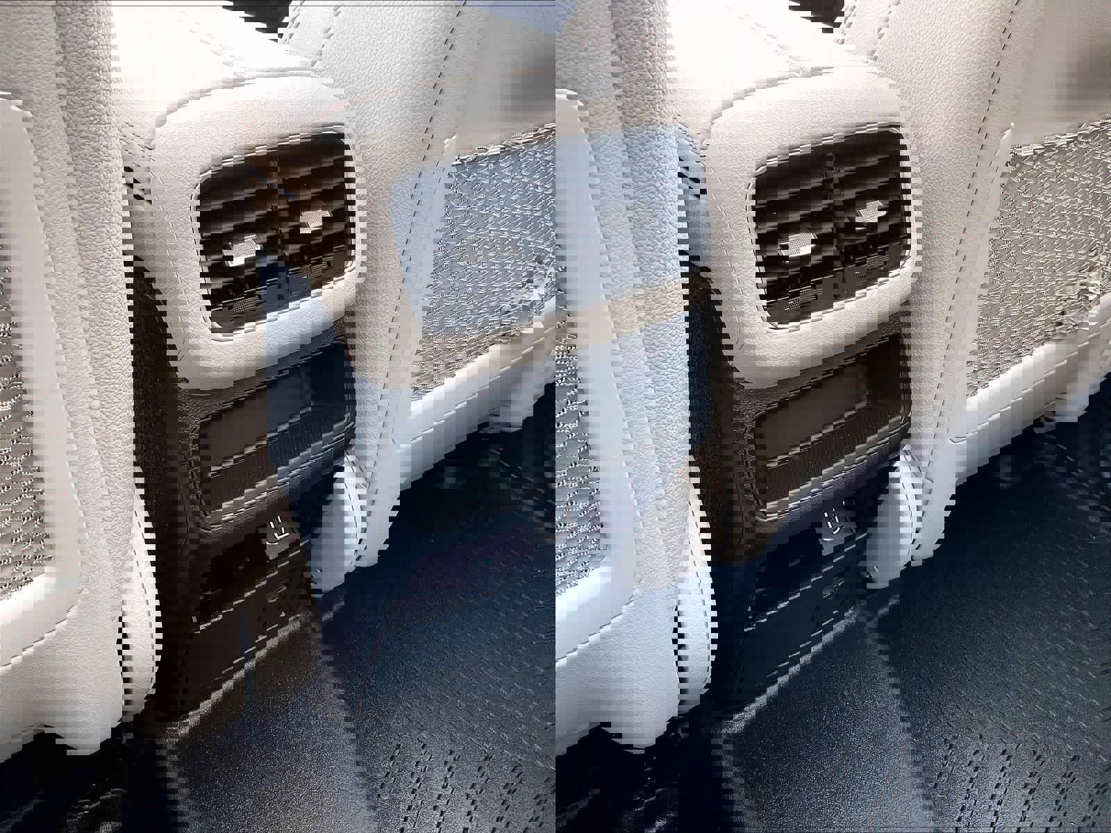 Used 2022 Mercedes-Benz GLE 350 4MATIC image 28