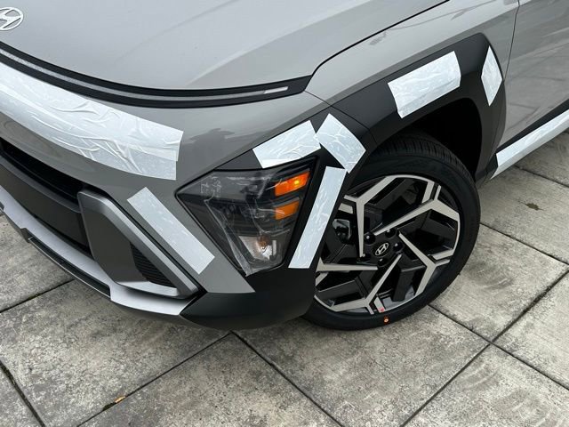 New 2026 Hyundai Kona SEL Premium image 2