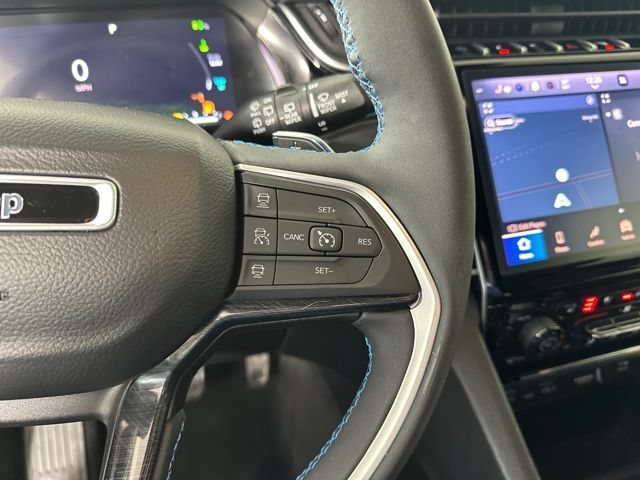 Used 2022 Jeep Grand Cherokee Trailhawk AWD/4WD image 17