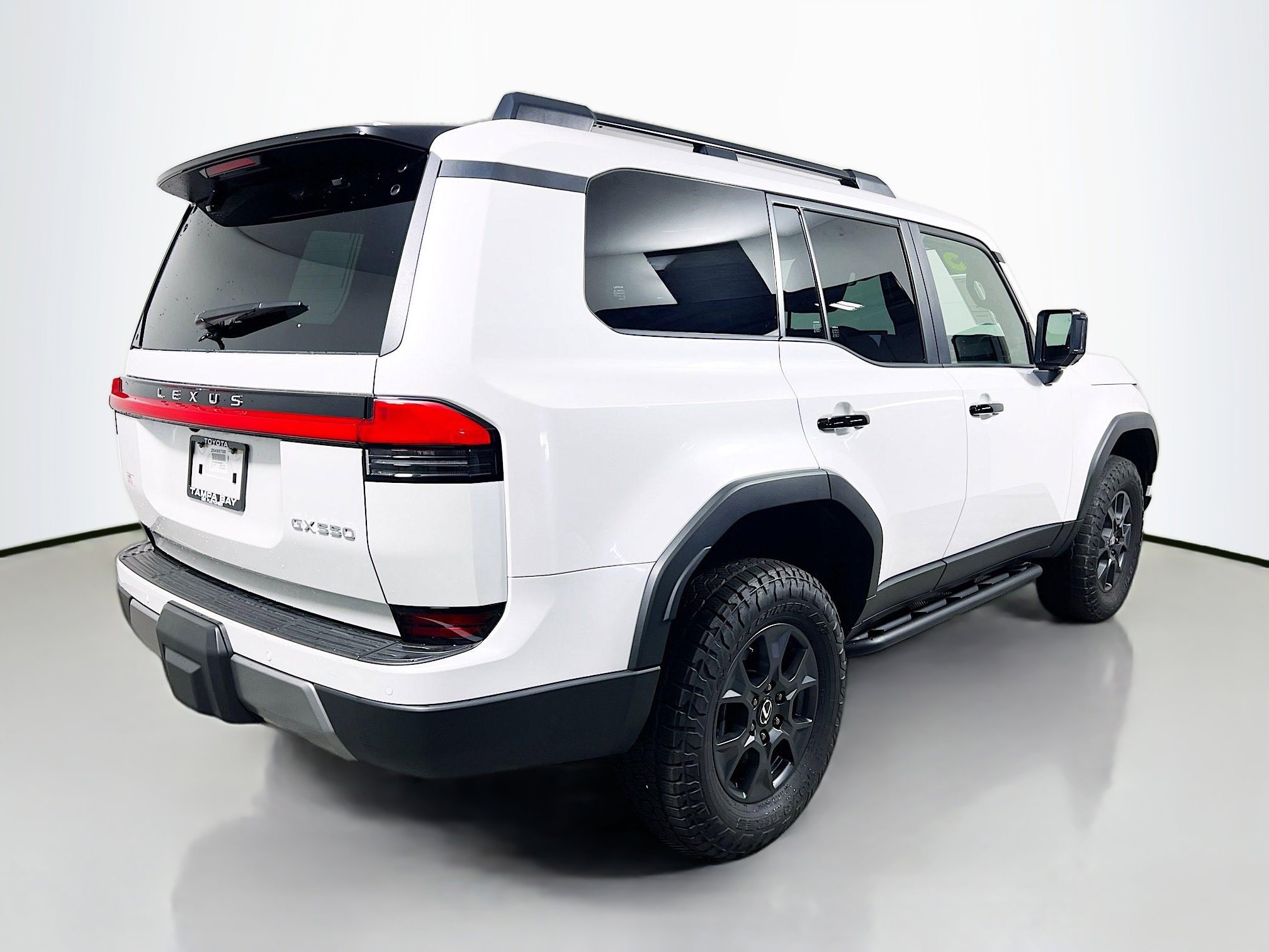 Used 2025 Lexus GX 550 image 4