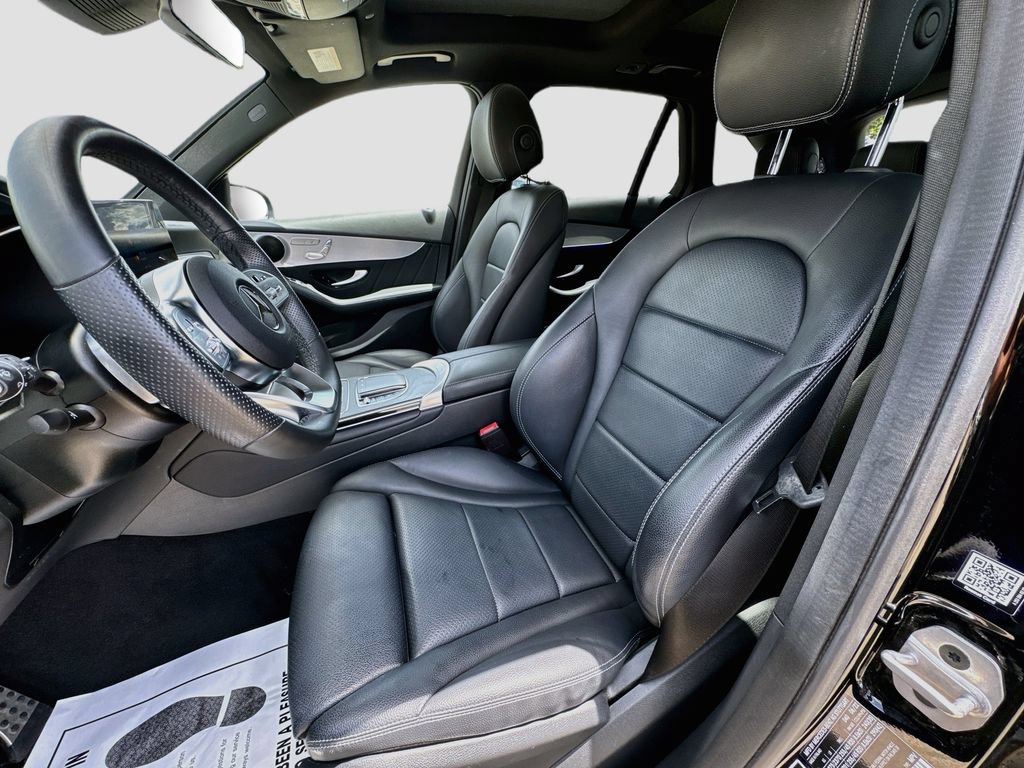 Used 2022 Mercedes-Benz GLC 300 image 23