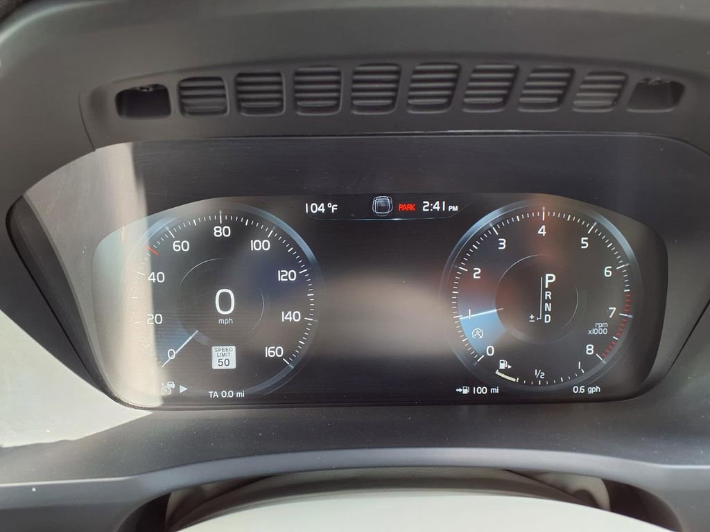 Used 2020 Volvo XC90 T5 Momentum w/ Protection Package Premier FWD image 35