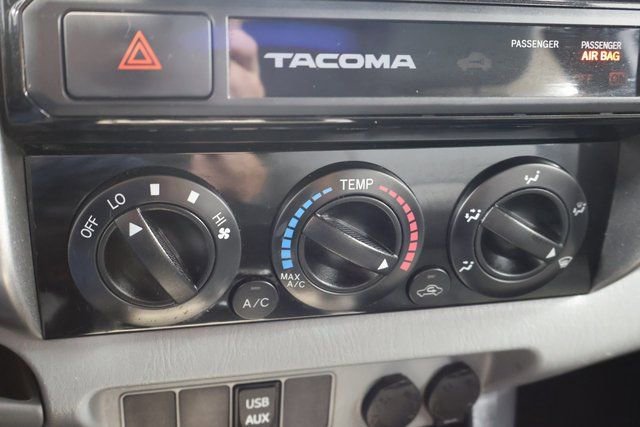 Used 2015 Toyota Tacoma PreRunner image 19