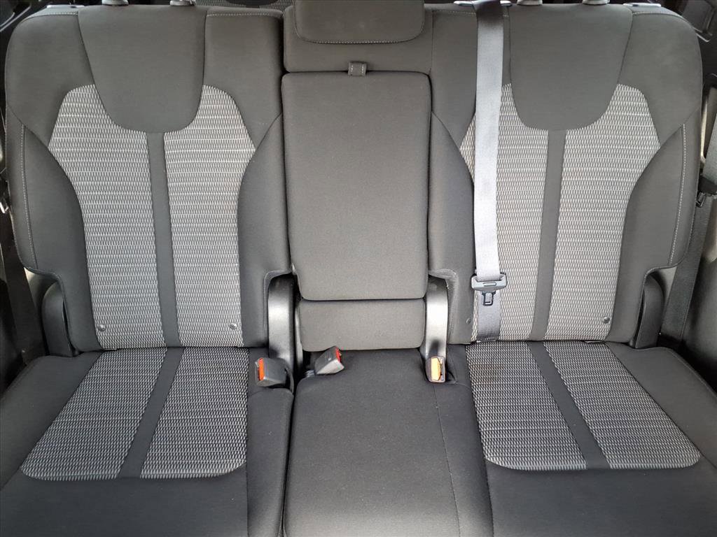 Used 2023 Kia Sorento LX image 23