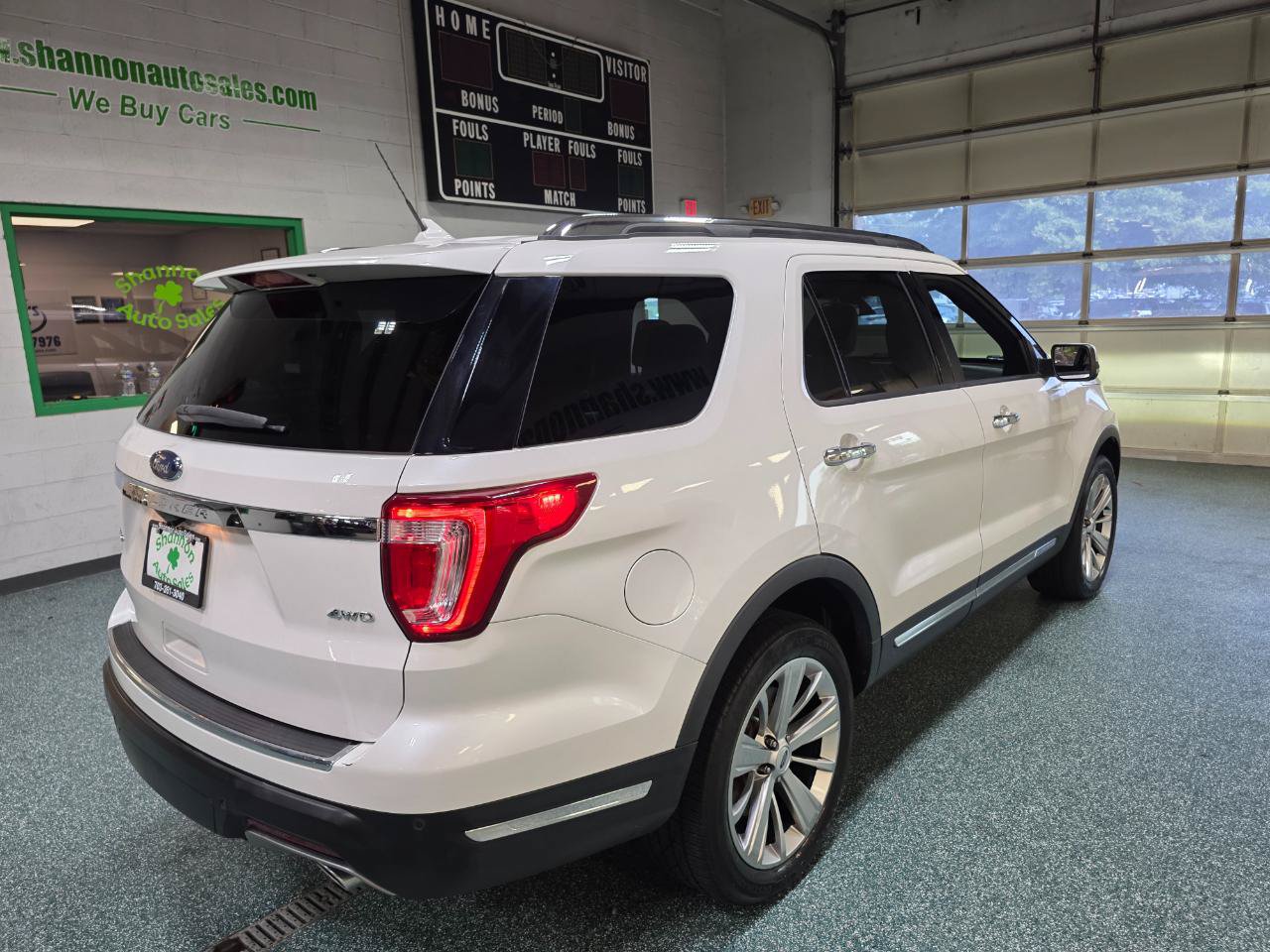 Used 2019 Ford Explorer Limited w/ Ford Safe & Smart Package AWD/4WD image 6
