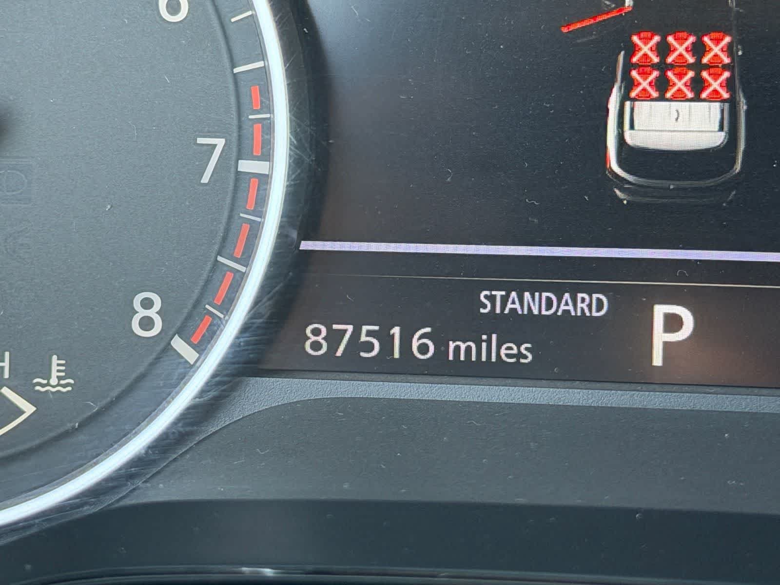 Used 2022 Nissan Pathfinder SL FWD image 19