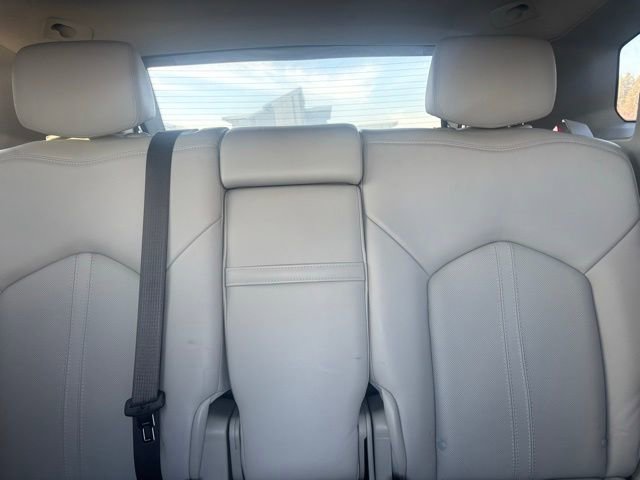 Used 2015 Cadillac SRX Luxury image 12