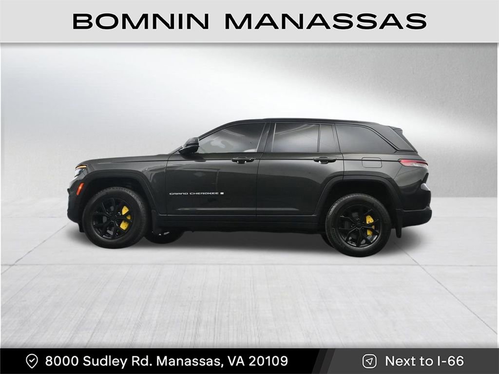 Used 2024 Jeep Grand Cherokee Limited w/ Trailer Tow Package AWD/4WD image 30